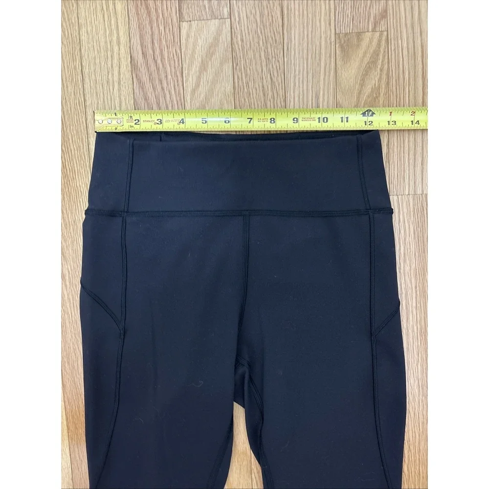 Lululemon Woman's Black In‎ Movement Crop 19